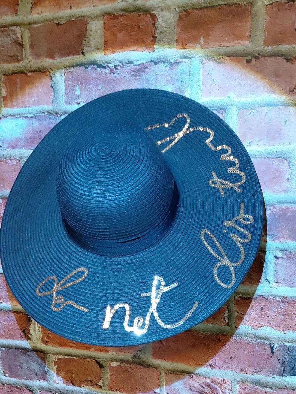 GORGOUS Beach QUEEN Hat